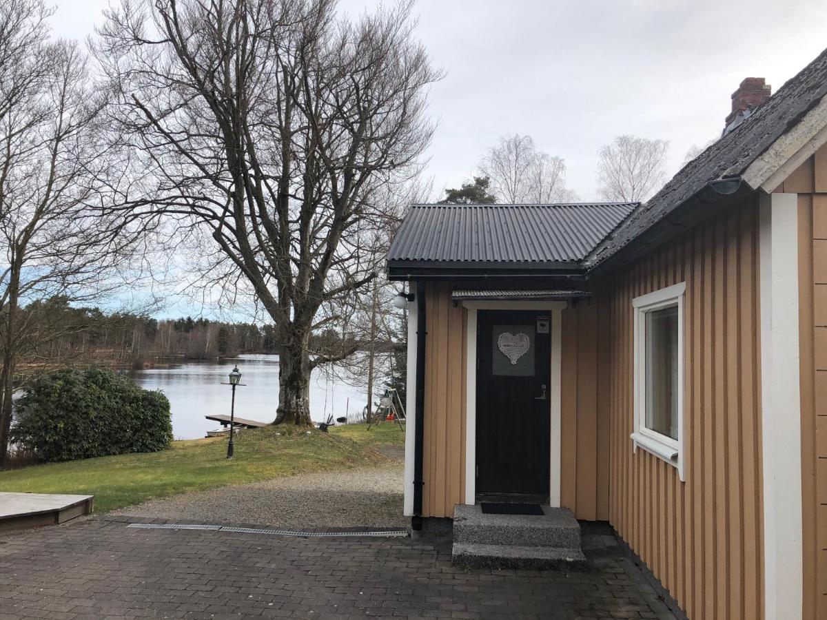 Naturskoent Boende Vid Sjoe Skanes Fagerhult Bagian luar foto