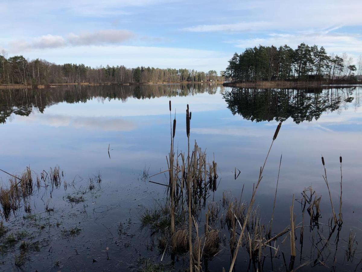 Naturskoent Boende Vid Sjoe Skanes Fagerhult Bagian luar foto