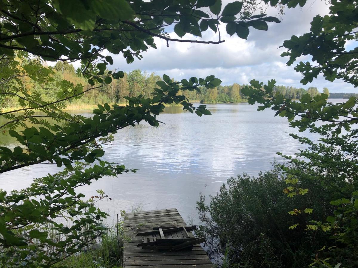 Naturskoent Boende Vid Sjoe Skanes Fagerhult Bagian luar foto