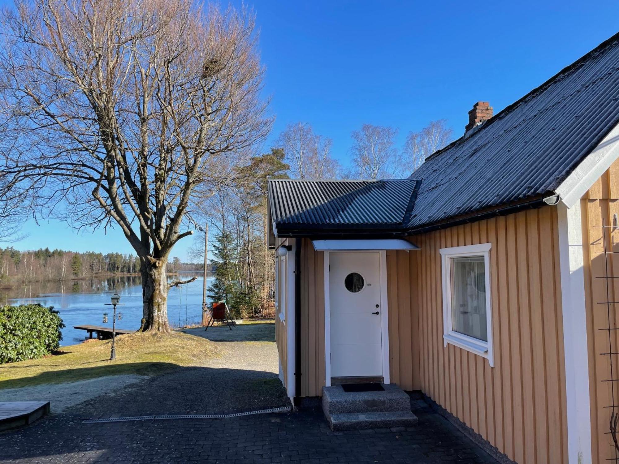 Naturskoent Boende Vid Sjoe Skanes Fagerhult Bagian luar foto