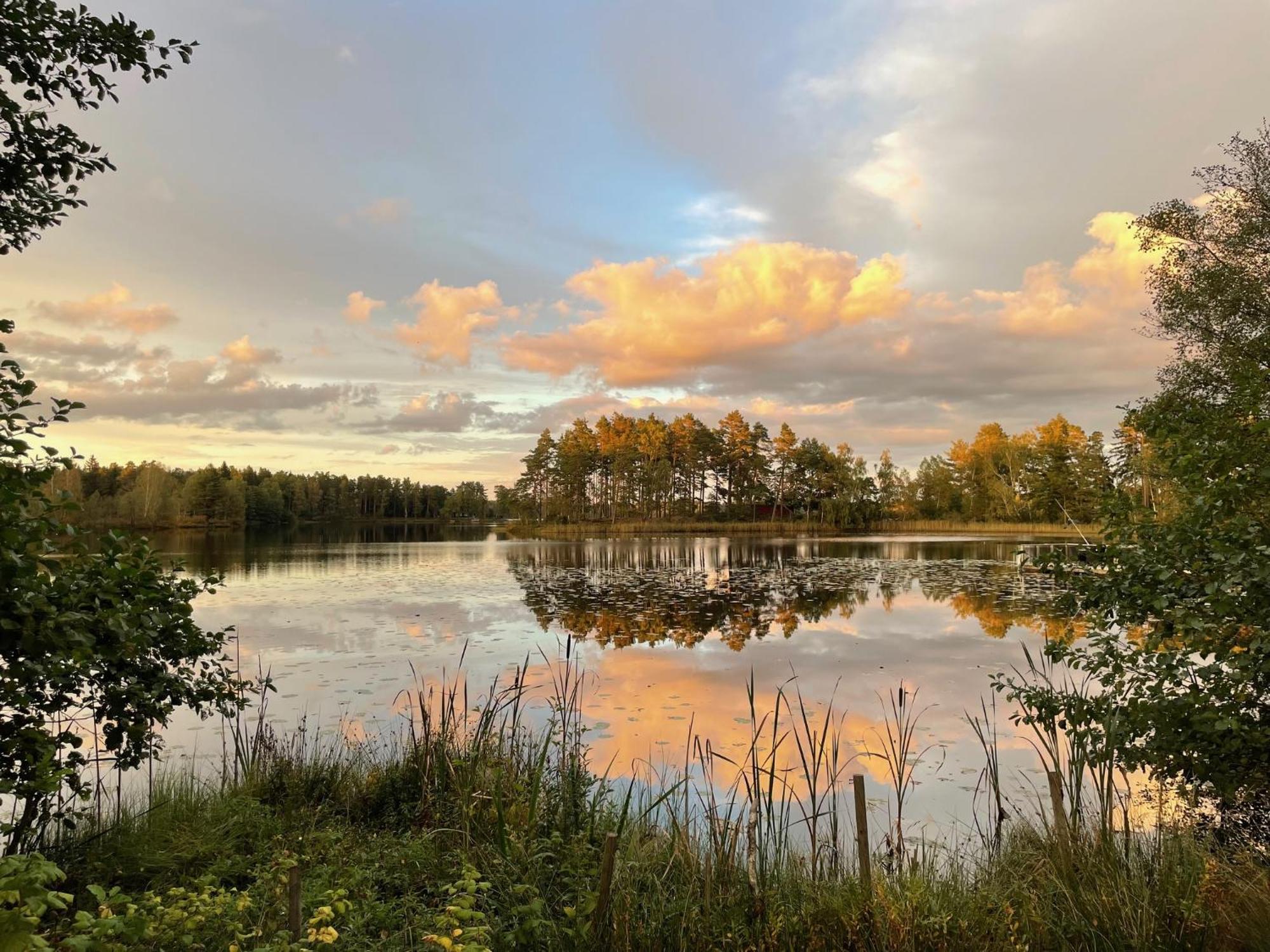 Naturskoent Boende Vid Sjoe Skanes Fagerhult Bagian luar foto