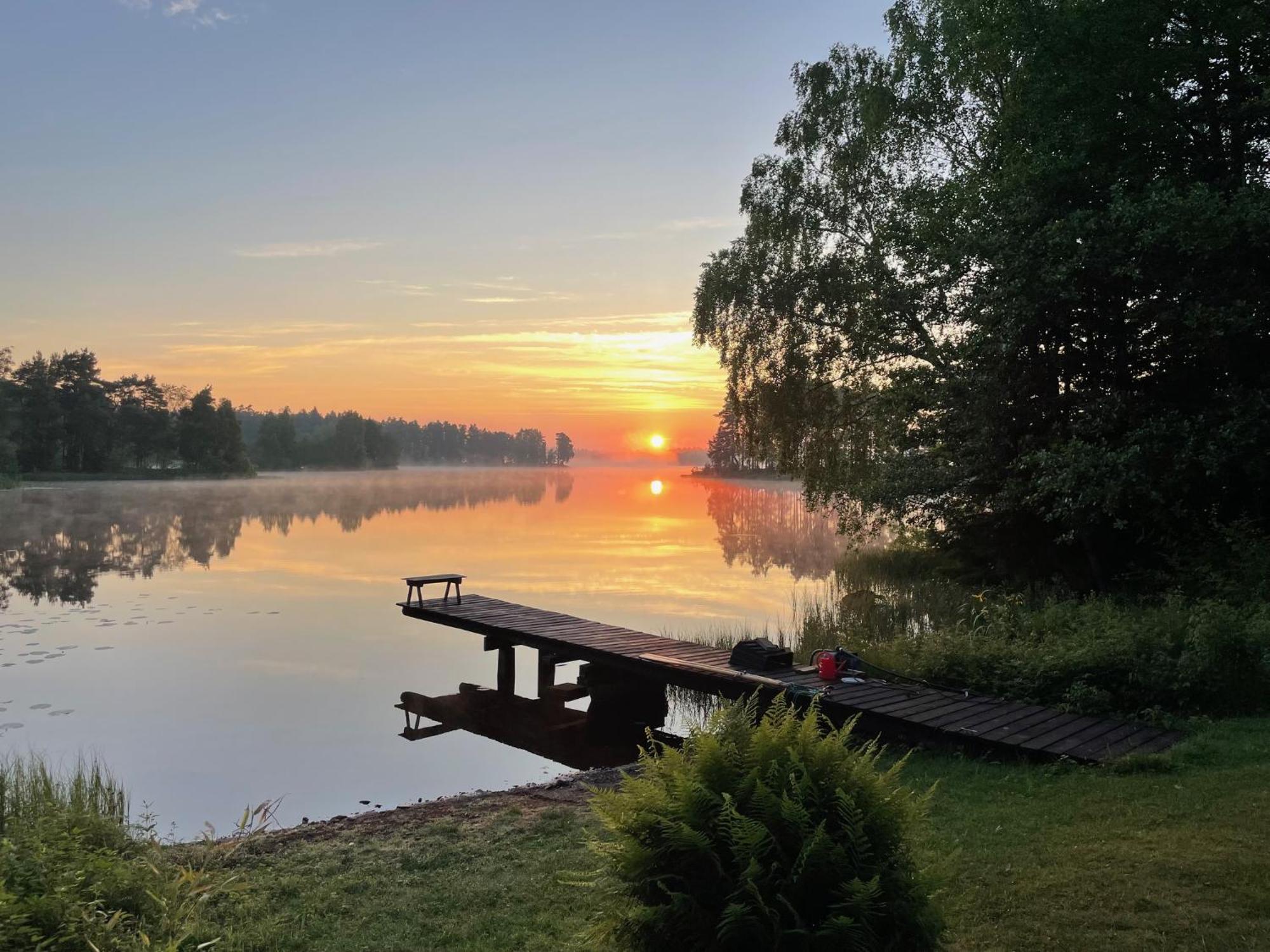Naturskoent Boende Vid Sjoe Skanes Fagerhult Bagian luar foto